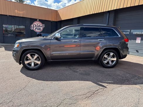 Used 2014 Jeep Grand Cherokee Overland w/ Advanced Technology Group AWD/4WD image 3