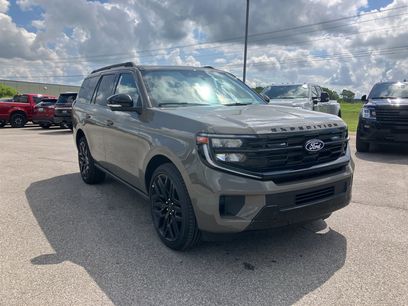 New 2027 Ford Expedition Platinum w/ Stealth Performance Package