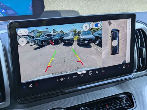 New 2026 Ford Expedition Active RWD image 12