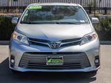 Used 2019 Toyota Sienna XLE image 2