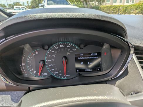 Used 2020 Chevrolet Trax LT w/ Driver Confidence Package FWD image 27