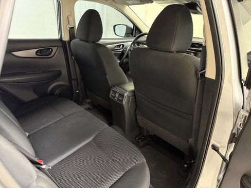 Used 2022 Nissan Rogue Sport S image 26