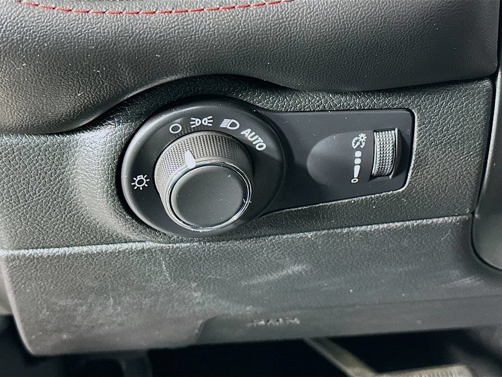 Certified 2025 Dodge Durango R/T AWD/4WD image 18
