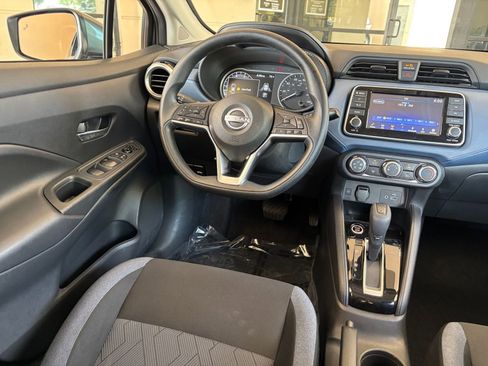 Used 2025 Nissan Versa SV FWD image 32