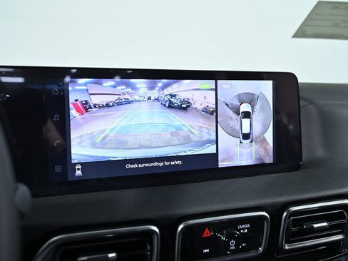 New 2026 Nissan Sentra SR w/ SR Premium Package image 16