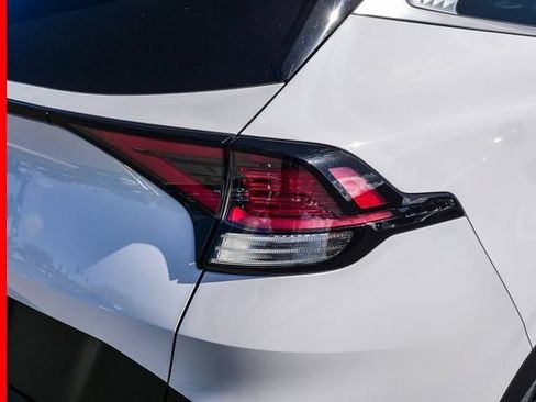 Certified 2025 Kia Sportage LX FWD image 10