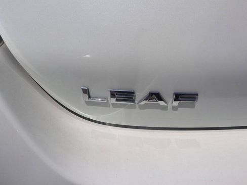 Used 2012 Nissan Leaf SL FWD image 6