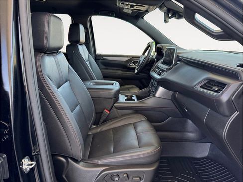 Used 2024 Chevrolet Suburban RST w/ Luxury Package RWD image 15