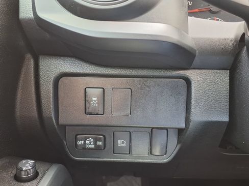 Used 2021 Toyota Tacoma SR w/ SR Convenience Package RWD image 29