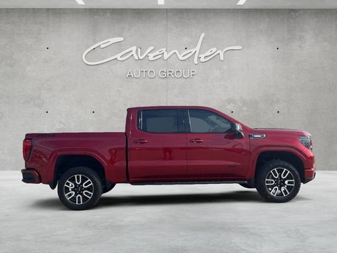 Used 2025 GMC Sierra 1500 AT4 w/ AT4 Premium Package AWD/4WD image 17