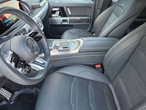 Used 2025 Mercedes-Benz G 63 AMG 4MATIC w/ Seat Comfort Package image 20