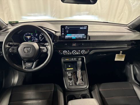 Used 2023 Honda CR-V Sport Touring image 4