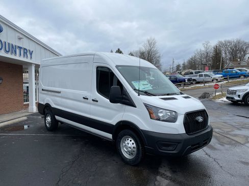 New 2026 Ford Transit 250 148 Medium Roof Extended AWD w/ Load Area Protection Package image 3