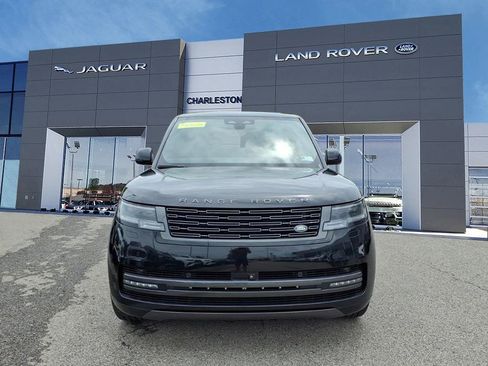Used 2024 Land Rover Range Rover Long Wheelbase SE AWD/4WD image 8