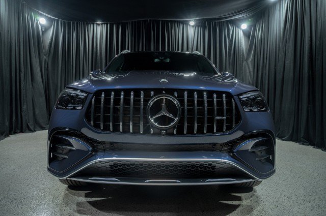 New 2026 Mercedes-Benz GLE 53 AMG 4MATIC image 2