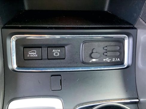 Used 2022 Subaru Ascent Limited AWD/4WD image 35
