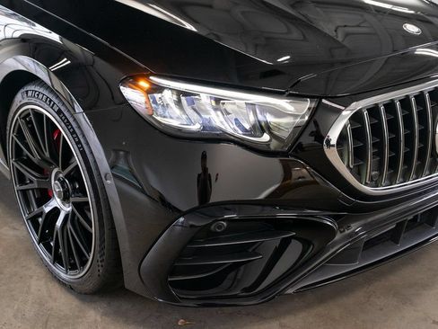 Used 2026 Mercedes-Benz E 53 AMG e 4MATIC Sedan image 10