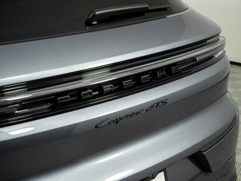 New 2026 Porsche Cayenne GTS AWD/4WD image 39