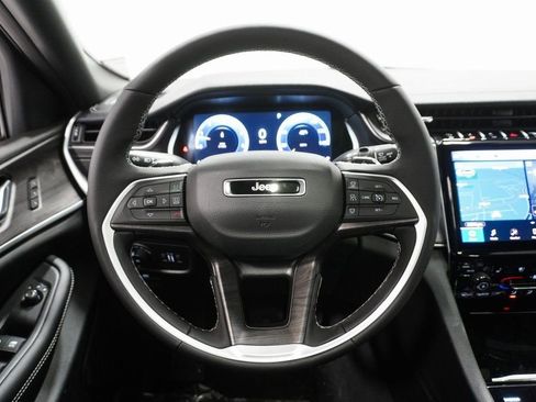 New 2025 Jeep Grand Cherokee L Limited image 21