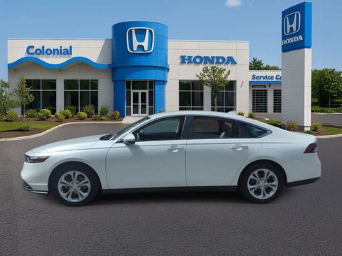 Used 2024 Honda Accord LX image 3