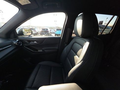 Used 2025 Chevrolet Equinox LT w/ Convenience Package II image 21