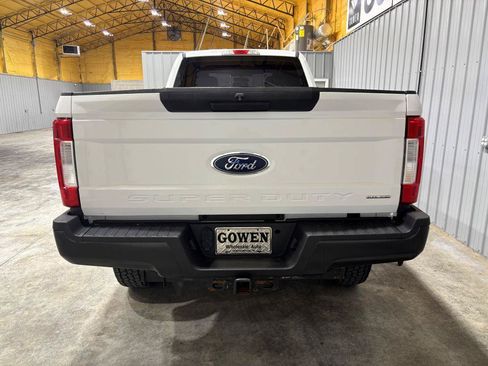 Used 2018 Ford F250 XL w/ Power Equipment Group AWD/4WD image 8