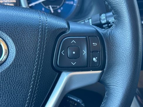 Certified 2016 Toyota Sienna XLE w/ XLE Navigation Package FWD image 31