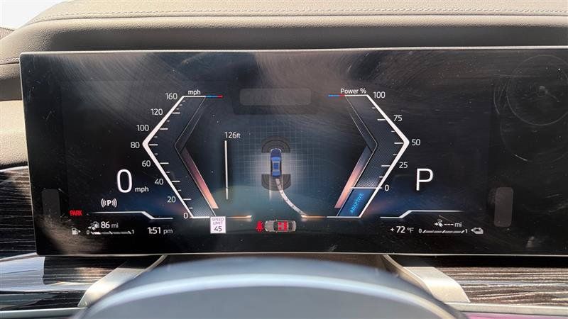 Used 2025 BMW 750e xDrive w/ Executive Package AWD/4WD image 14