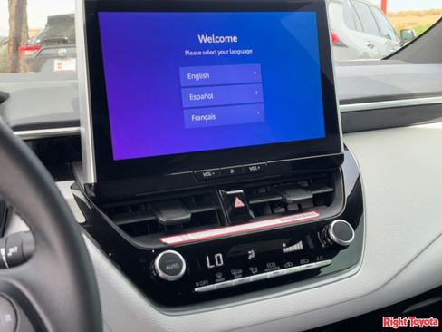 Certified 2026 Toyota Corolla SE w/ SE Premium Package FWD image 27