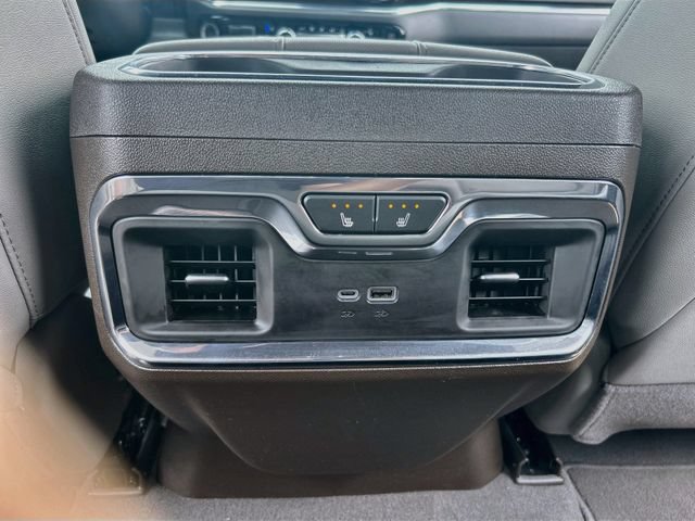 Used 2024 GMC Sierra 1500 SLT w/ SLT Premium Plus Package RWD image 33