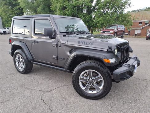 Used 2022 Jeep Wrangler Sport AWD/4WD image 2