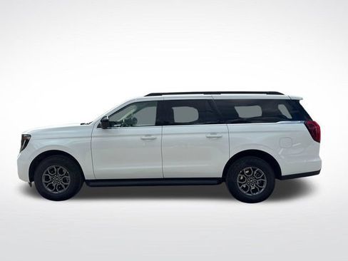 Used 2025 Ford Expedition Max Active AWD/4WD image 2