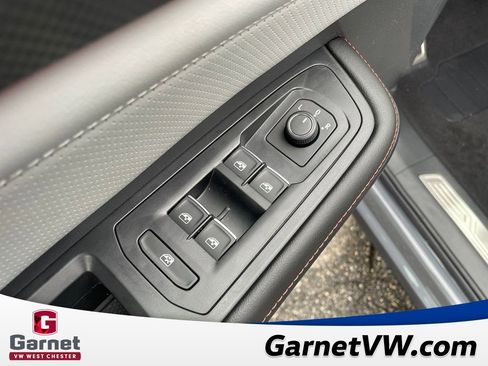 New 2026 Volkswagen Atlas Peak Edition image 11