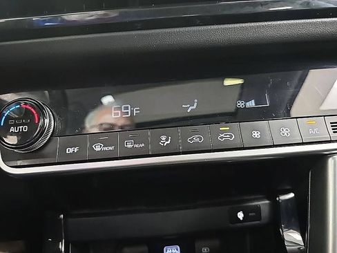 Used 2021 Kia Seltos SX w/ SX Sunroof Package AWD/4WD image 25