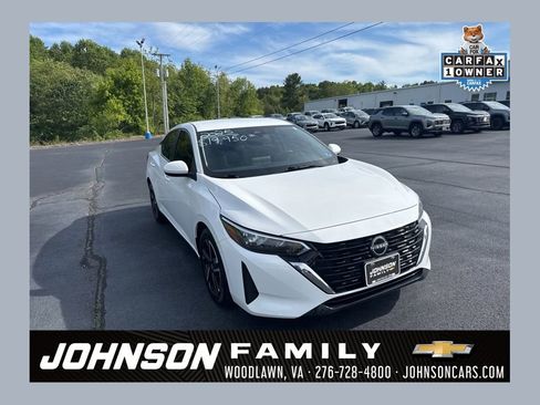 Used 2025 Nissan Sentra SV FWD image 1