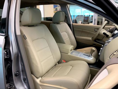 Used 2011 Nissan Murano SL w/ Navigation Pkg FWD image 8