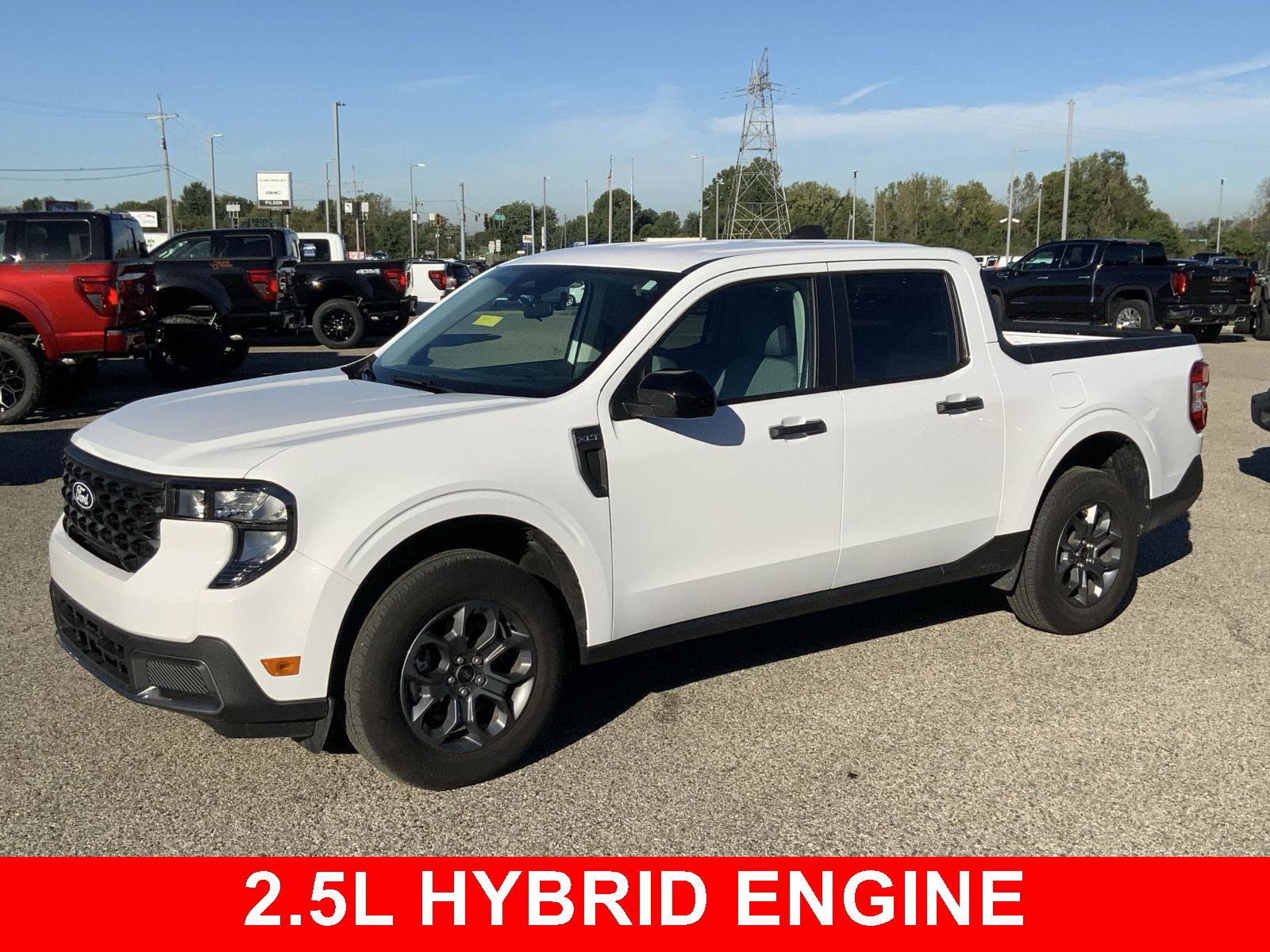 Used 2025 Ford Maverick XLT w/ Equipment Group 301A AWD/4WD image 4