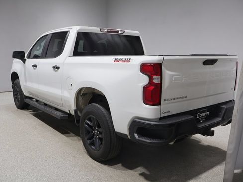 Used 2019 Chevrolet Silverado 1500 LT Trail Boss AWD/4WD image 5