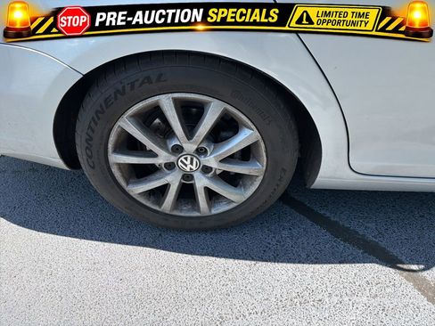 Used 2014 Volkswagen Jetta SE FWD image 9
