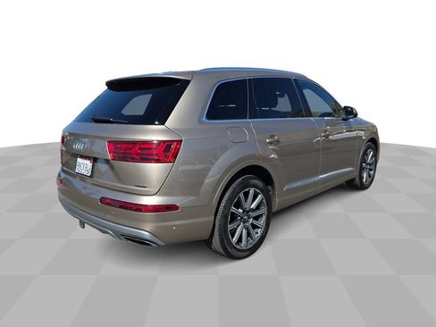 Used 2019 Audi Q7 3.0T Premium Plus w/ Premium Plus Package AWD/4WD image 8