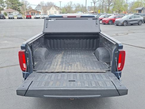 Used 2022 GMC Sierra 1500 SLT w/ SLT Premium Plus Package AWD/4WD image 25