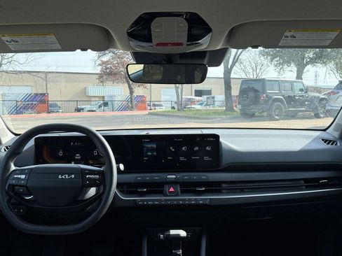 Used 2025 Kia K4 LXS image 34