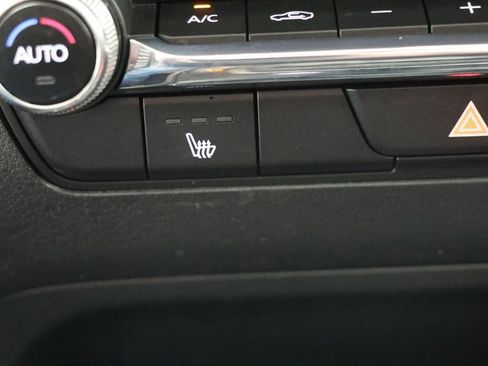 Used 2025 MAZDA MAZDA3 s image 25