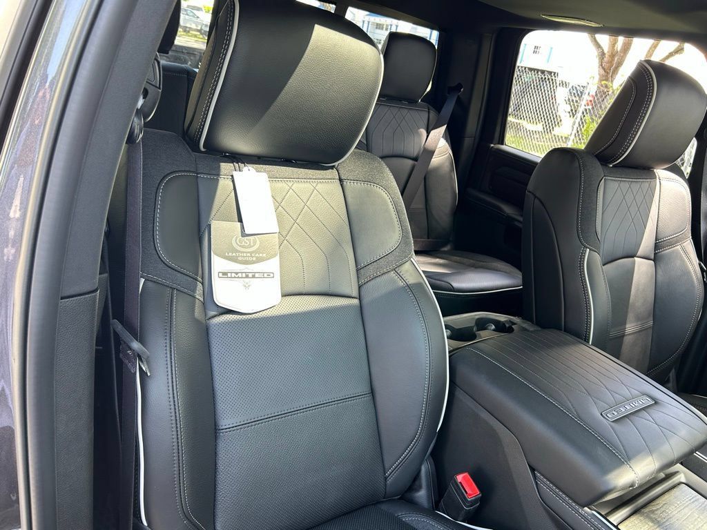 New 2026 RAM 3500 Limited AWD/4WD image 44