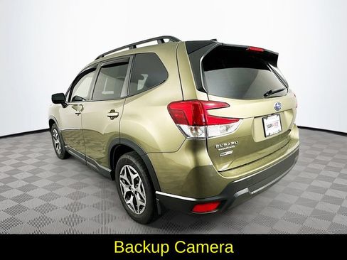 Used 2024 Subaru Forester Premium AWD/4WD image 7