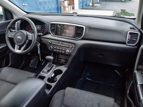 Used 2022 Kia Sportage LX AWD/4WD image 27