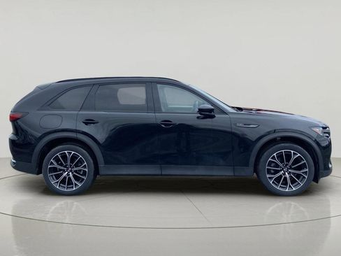 Used 2025 MAZDA CX-70 Plug-In Hybrid w/ Premium Plus AWD/4WD image 2
