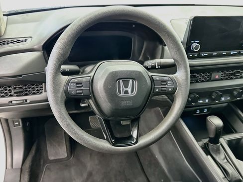 Used 2023 Honda Accord LX image 18