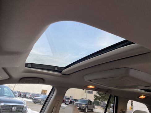 Certified 2022 Honda Pilot Elite image 21