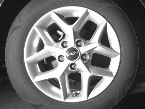 Used 2025 Kia Soul LX w/ LX Technology Package FWD image 15